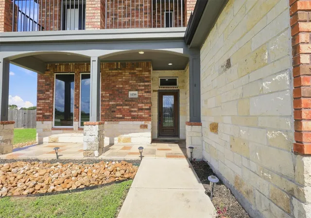 Photo 3 of Single family home for sale at 11718 Casadores Ln, Needville, TX 77461 | MLS# 74461816 | Listing updated on 2026-09-21