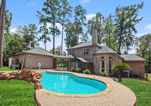 Photo 1 of Single family home for sale at 551 Stephen F Austin Dr, Conroe, TX 77302 | MLS# 22280492 | Listing updated on 2026-10-08
