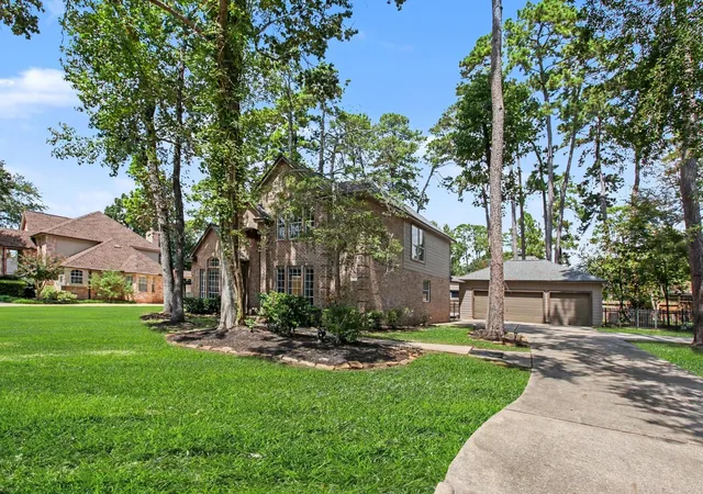Photo 3 of Single family home for sale at 551 Stephen F Austin Dr, Conroe, TX 77302 | MLS# 22280492 | Listing updated on 2026-10-08
