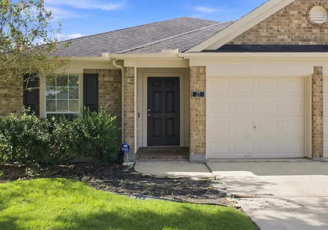 Photo 3 of Single family home for sale at 27 Palm Desert Dr, Manvel, TX 77578 | MLS# 97047807 | Listing updated on 2026-10-09
