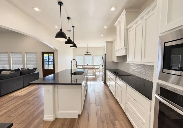 Photo 4 of Single family home for sale at 375 County Rd 725, Buna, TX 77612 | MLS# 11331800 | Listing updated on 2026-09-15