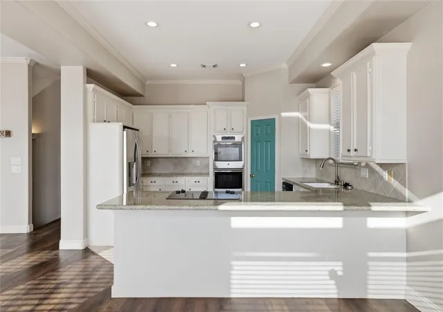 Photo 4 of Single family home for sale at 414 Westerly, Galveston, TX 77554 | MLS# 60861138 | Listing updated on 2026-09-11