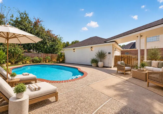 Photo 1 of Sale Pending at 2019 Westshore Dr, Missouri City, TX 77459 | MLS# 36768546 | Listing updated on 2026-10-08