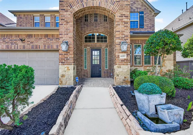 Photo 4 of Single family home for sale at 4207 Reagan Ridge Ct, Richmond, TX 77406 | MLS# 93332477 | Listing updated on 2026-09-20