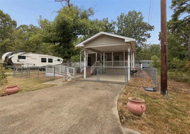 Photo 2 of Single family home for sale at 380 Antigua Dr, Pointblank, TX 77364 | MLS# 73397096 | Listing updated on 2026-09-04