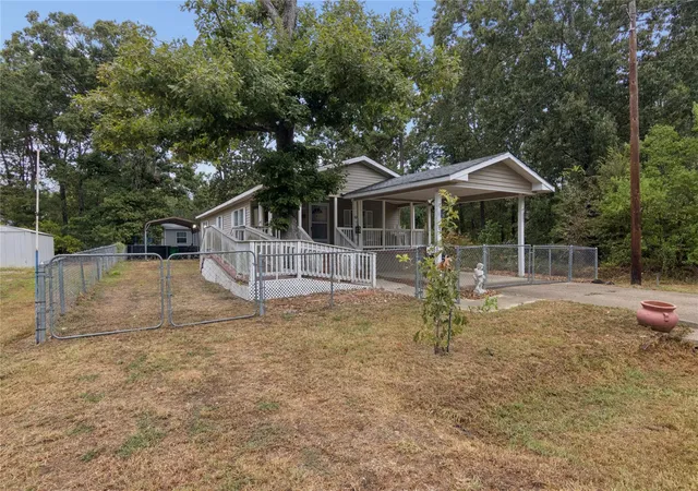 Photo 3 of Single family home for sale at 380 Antigua Dr, Pointblank, TX 77364 | MLS# 73397096 | Listing updated on 2026-09-04