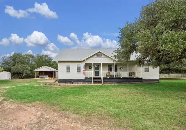 Single family home for sale at 1000 Heiman Luedke Ln, Cat Spring, TX 78933 | MLS# 53515660
