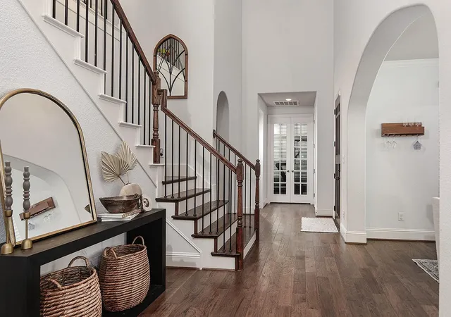 Photo 3 of Single family home for sale at 55 Twin Ponds Pl, Tomball, TX 77375 | MLS# 38709976 | Listing updated on 2026-09-12