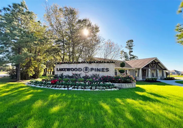 Photo 4 of Single family home for sale at 15706 Easton Gate Ln, Houston, TX 77044 | MLS# 16102297 | Listing updated on 2026-09-06