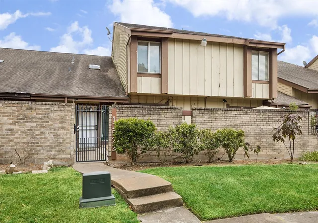 Photo 1 of Townhouse for sale at 12522 Newbrook Dr, Houston, TX 77072 | MLS# 2850007 | Listing updated on 2026-09-12