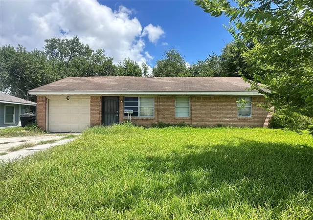 Photo 1 of Single family home for sale at 3127 Groton Dr, Houston, TX 77051 | MLS# 93462315 | Listing updated on 2026-09-09