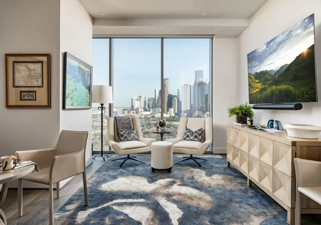 Photo 4 of Condo for sale at 1711 Allen Pkwy #1905, Houston, TX 77019 | MLS# 28757606 | Listing updated on 2026-09-09