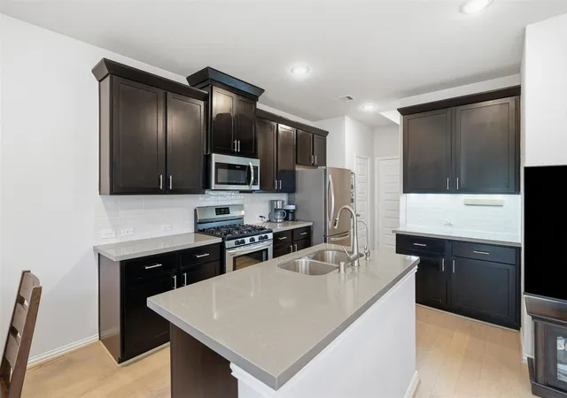 Photo 3 of Townhouse for sale at 27934 Western Crk Ct, Katy, TX 77494 | MLS# 52461415 | Listing updated on 2026-09-12