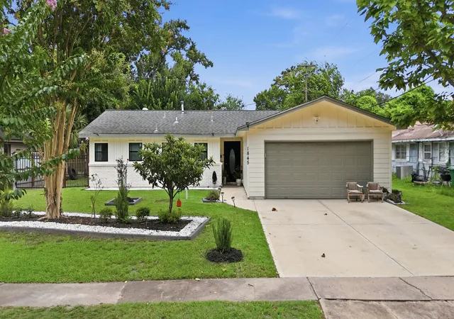 Photo 1 of Sale Pending at 1845 Westcrest Dr, Houston, TX 77055 | MLS# 98969633 | Listing updated on 2026-10-02
