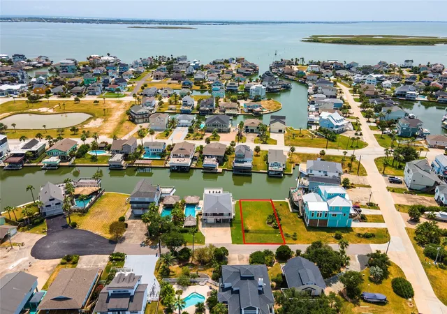Photo 4 of Land for sale at 0000 Coral Way, Galveston, TX 77554 | MLS# 61202546 | Listing updated on 2026-08-31