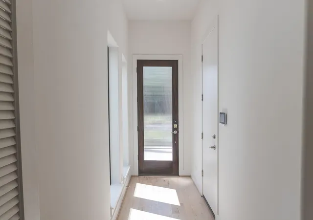 Photo 3 of Single family home for sale at 5506 Bosque St, Houston, TX 77056 | MLS# 66030312 | Listing updated on 2026-10-05