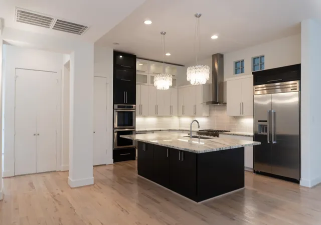 Photo 4 of Single family home for sale at 5506 Bosque St, Houston, TX 77056 | MLS# 66030312 | Listing updated on 2026-10-05
