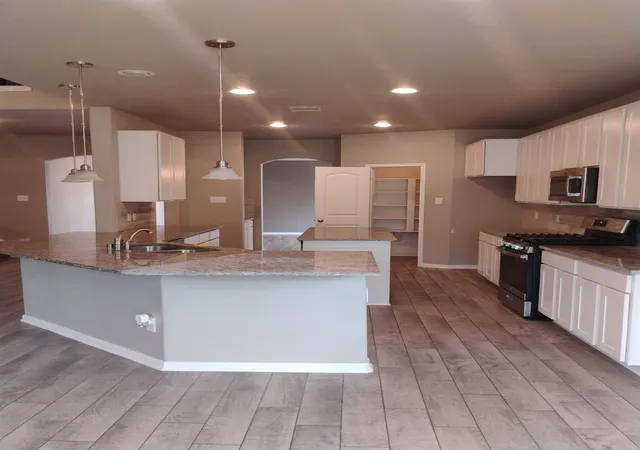 Photo 4 of Single family home for sale at 6806 Little Cypress Crk Trl, Humble, TX 77338 | MLS# 2773041 | Listing updated on 2026-09-12