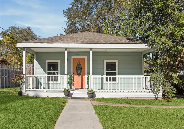 Photo 1 of Single family home for sale at 7933 Elwood St, Houston, TX 77012 | MLS# 53649354 | Listing updated on 2026-09-03