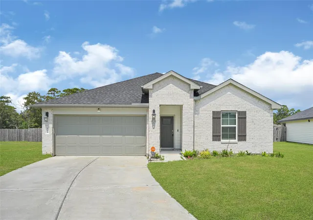 Photo 1 of Single family home for sale at 230 Alder Loop, Anahuac, TX 77514 | MLS# 51213142 | Listing updated on 2026-10-03
