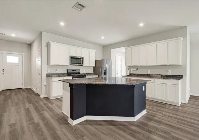 Photo 2 of Single family home for sale at 230 Alder Loop, Anahuac, TX 77514 | MLS# 51213142 | Listing updated on 2026-10-03