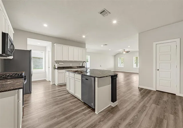 Photo 3 of Single family home for sale at 230 Alder Loop, Anahuac, TX 77514 | MLS# 51213142 | Listing updated on 2026-10-03