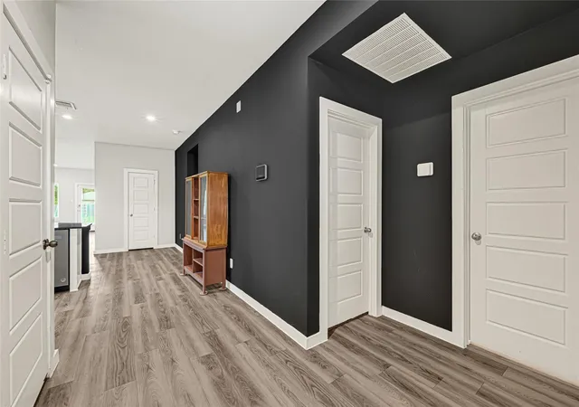 Photo 4 of Single family home for sale at 230 Alder Loop, Anahuac, TX 77514 | MLS# 51213142 | Listing updated on 2026-10-03