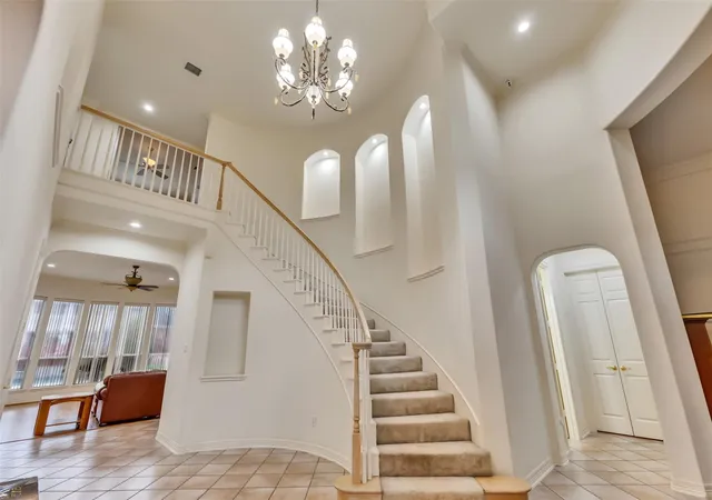 Photo 3 of Sale Pending at 2606 Heatherbend Dr, Pearland, TX 77584 | MLS# 11737514 | Listing updated on 2026-10-08