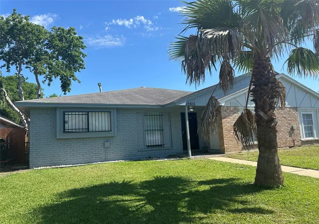 Photo 2 of Single family home for sale at 12808 Dairy Brk Dr, Houston, TX 77099 | MLS# 17301100 | Listing updated on 2026-10-06