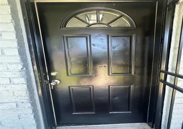Photo 3 of Single family home for sale at 12808 Dairy Brk Dr, Houston, TX 77099 | MLS# 17301100 | Listing updated on 2026-10-06