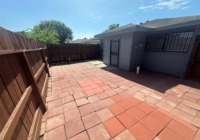 Photo 3 of Single family home for sale at 12808 Dairy Brk Dr, Houston, TX 77099 | MLS# 17301100 | Listing updated on 2026-10-06