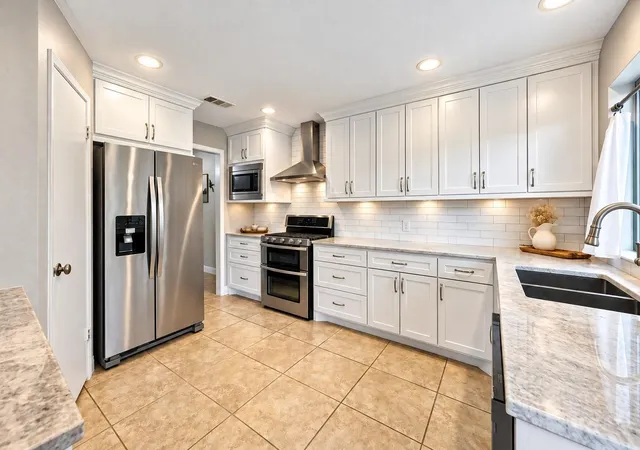 Photo 4 of Single family home for sale at 3119 Shawnee Dr, Sugar Land, TX 77479 | MLS# 42596333 | Listing updated on 2026-09-19