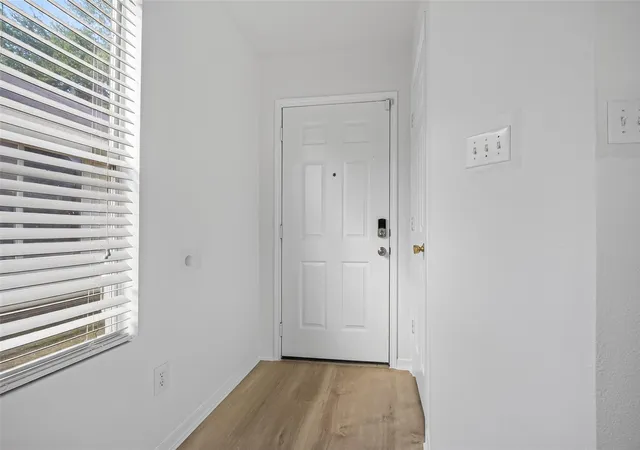 Photo 4 of Single family home for sale at 16111 Wisteria Hl St, Houston, TX 77073 | MLS# 59132264 | Listing updated on 2026-09-19