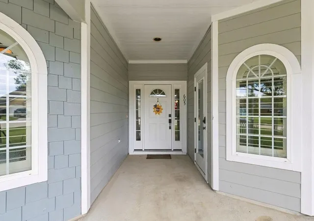 Photo 4 of Single family home for sale at 605 Brunswick Dr, League City, TX 77573 | MLS# 41148357 | Listing updated on 2026-09-19