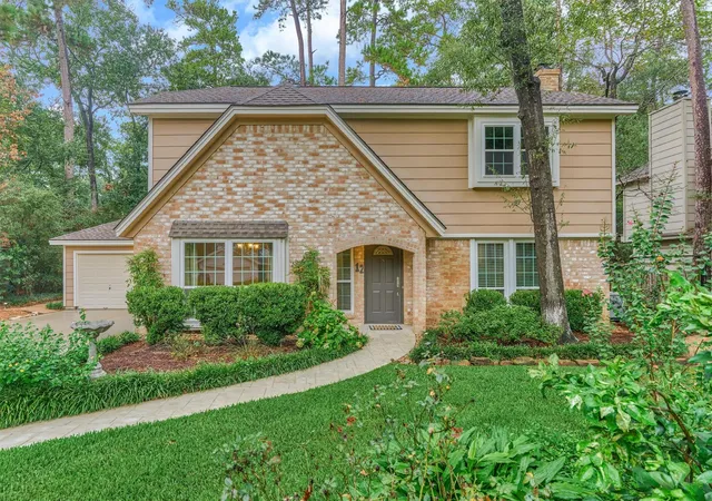 Photo 1 of Single family home for sale at 12 Thimbleberry Ct, Spring, TX 77380 | MLS# 4235246 | Listing updated on 2026-09-14