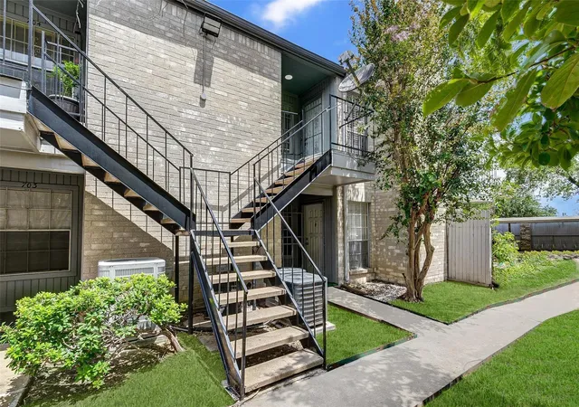 Photo 1 of Sale Pending at 6500 Sands Point Dr #602, Houston, TX 77074 | MLS# 62361829 | Listing updated on 2026-09-07
