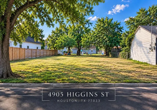 Photo 1 of Land for sale at 4905 Higgins St, Houston, TX 77033 | MLS# 38756468 | Listing updated on 2026-09-23