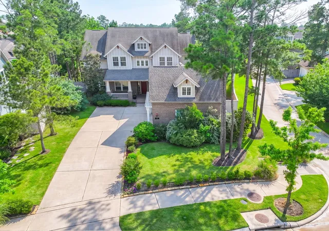Photo 2 of Single family home for sale at 27 Hedgedale Way, Spring, TX 77389 | MLS# 98219074 | Listing updated on 2026-09-12