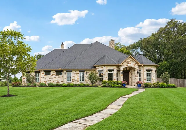 Photo 1 of Sale Pending at 20300 Crosby Eastgate Rd, Crosby, TX 77532 | MLS# 54809716 | Listing updated on 2026-10-06