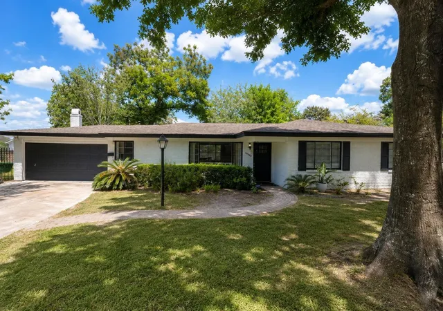Photo 1 of Single family home for sale at 9350 Livernois Rd, Houston, TX 77080 | MLS# 86289912 | Listing updated on 2026-09-28