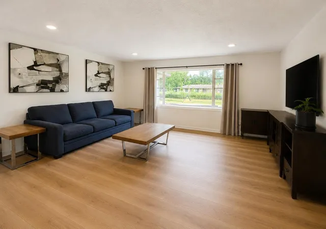 Photo 3 of Single family home for sale at 9350 Livernois Rd, Houston, TX 77080 | MLS# 86289912 | Listing updated on 2026-09-28
