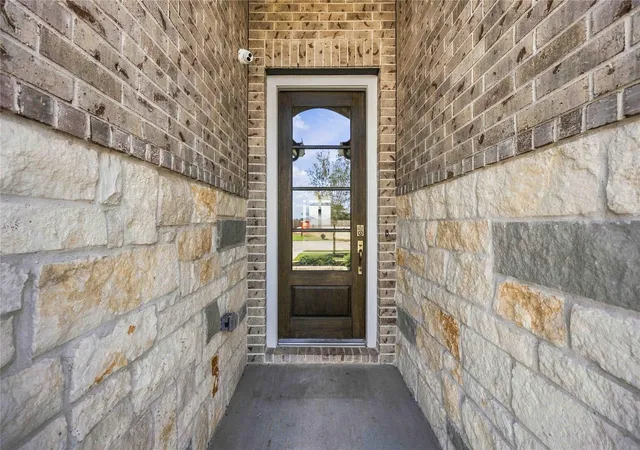 Photo 3 of Single family home for sale at 6902 Ivory Sedge Trl, Richmond, TX 77469 | MLS# 30723013 | Listing updated on 2026-10-03