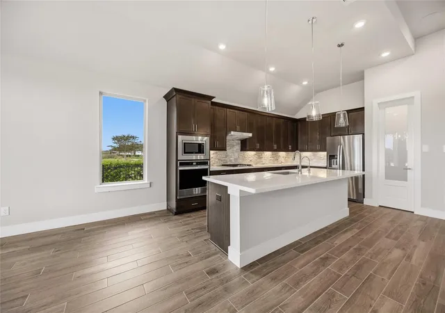 Photo 4 of Single family home for sale at 6902 Ivory Sedge Trl, Richmond, TX 77469 | MLS# 30723013 | Listing updated on 2026-10-03