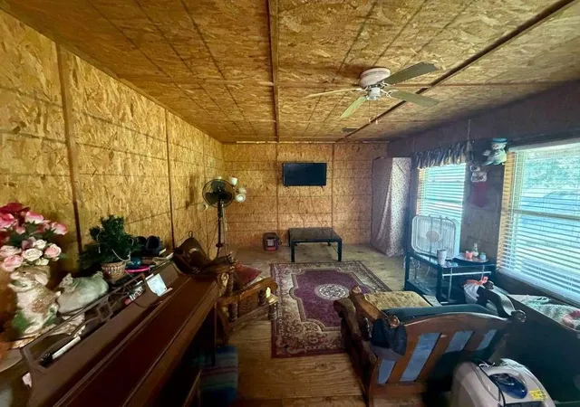 Photo 3 of Single family home for sale at 660 Moreland St, Vidor, TX 77662 | MLS# 66122721 | Listing updated on 2026-10-06