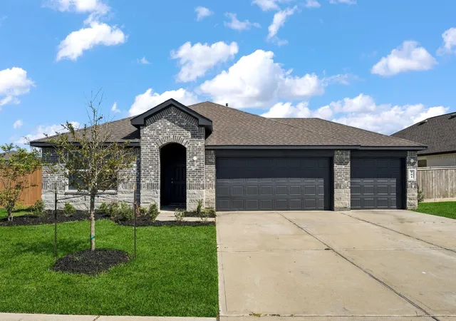 Photo 1 of Single family home for sale at 901 Brazos Trl, Dayton, TX 77535 | MLS# 9345765 | Listing updated on 2026-10-05