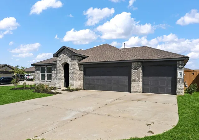 Photo 2 of Single family home for sale at 901 Brazos Trl, Dayton, TX 77535 | MLS# 9345765 | Listing updated on 2026-10-05