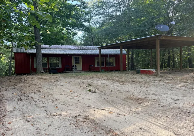 Photo 3 of Single family home for sale at 476 E Slumberlane Dr, Livingston, TX 77351 | MLS# 41222213 | Listing updated on 2026-09-02