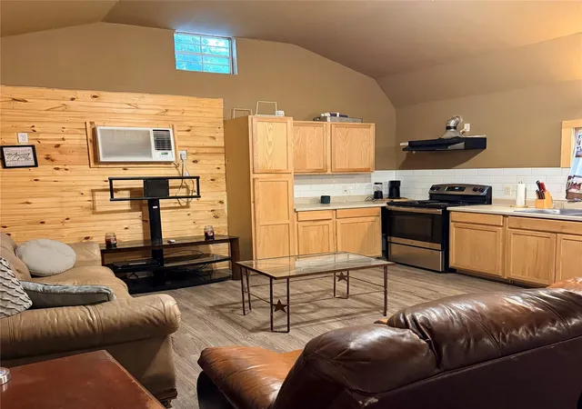 Photo 3 of Single family home for sale at 476 E Slumberlane Dr, Livingston, TX 77351 | MLS# 41222213 | Listing updated on 2026-09-02