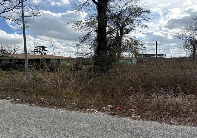 Photo 2 of Land for sale at 8538 Homewood Ln, Houston, TX 77028 | MLS# 75125525 | Listing updated on 2026-09-16