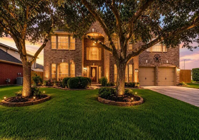 Photo 1 of Single family home for sale at 2710 Taos Trl, Deer Park, TX 77536 | MLS# 30591020 | Listing updated on 2026-09-25